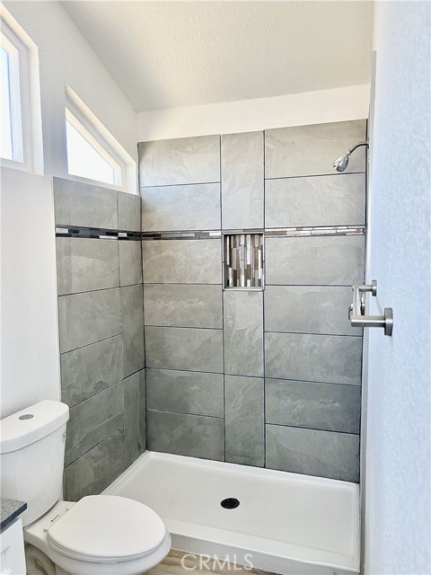Detail Gallery Image 1 of 9 For 16262 Tokay St, Victorville,  CA 92395 - 3 Beds | 2 Baths