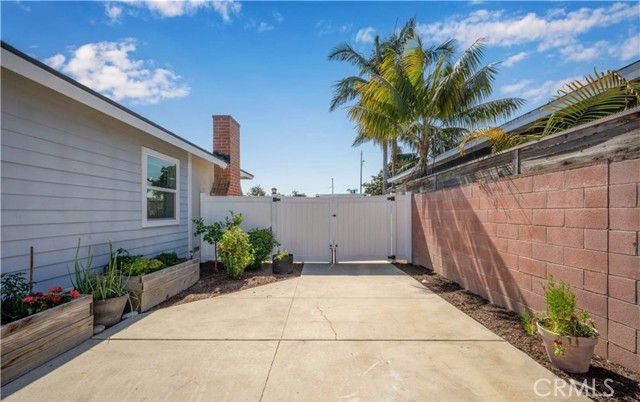 Detail Gallery Image 42 of 44 For 2731 Rutgers Ave, Long Beach,  CA 90815 - 3 Beds | 2 Baths