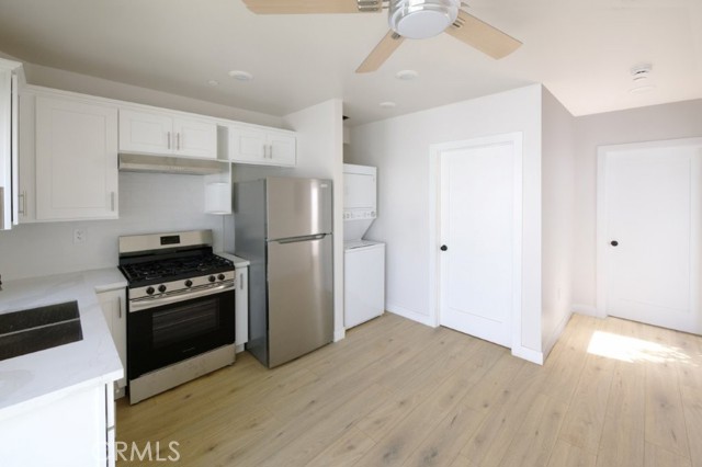 Detail Gallery Image 8 of 22 For 728 Euclid St #E,  Santa Monica,  CA 90402 - 1 Beds | 1 Baths