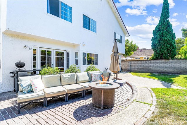 Detail Gallery Image 35 of 42 For 8871 Dorsett Dr, Huntington Beach,  CA 92646 - 4 Beds | 3 Baths