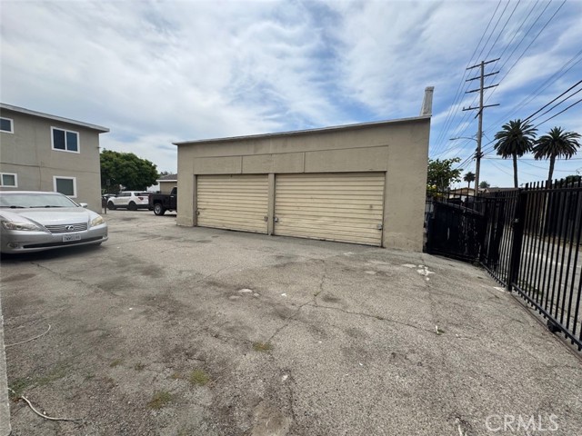 Detail Gallery Image 12 of 71 For 9205 S San Pedro St, Los Angeles,  CA 90003 - – Beds | – Baths