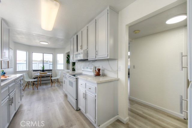 Detail Gallery Image 19 of 32 For 14 Fernwood Ct, Pittsburg,  CA 94565 - 4 Beds | 2/1 Baths
