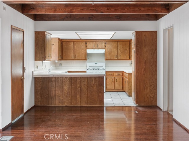 Detail Gallery Image 7 of 39 For 1725 Linnet, Wrightwood,  CA 92397 - 3 Beds | 2 Baths