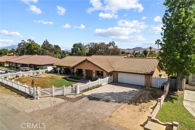 Detail Gallery Image 2 of 69 For 28075 Gerald Ln, Moreno Valley,  CA 92555 - 3 Beds | 2 Baths