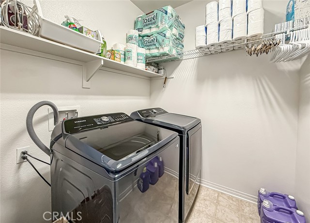 26707 Lexington Lane, Saugus CA: https://media.crmls.org/medias/171cba02-d8e2-499c-b7d8-6200497a8036.jpg
