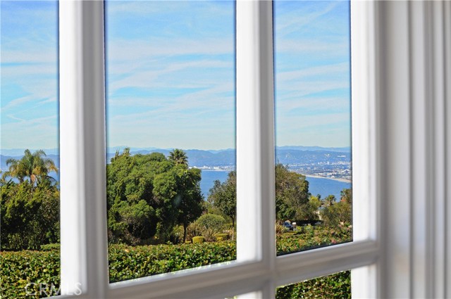 Detail Gallery Image 28 of 46 For 1300 Granvia Altamira, Palos Verdes Estates,  CA 90274 - 4 Beds | 3/2 Baths