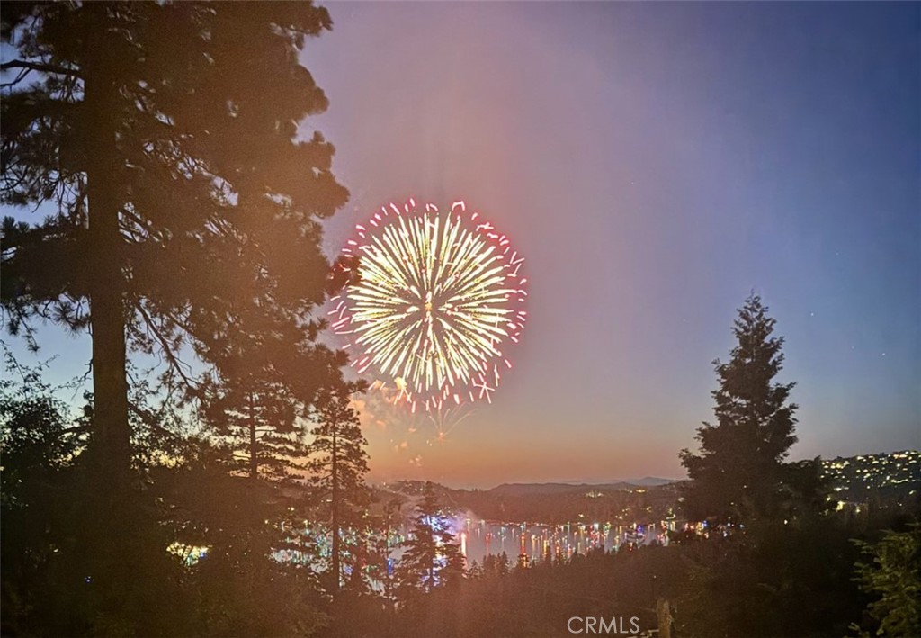 https://media.crmls.org/medias/1720037f-bfca-4f1b-aefe-a69f7fbb4b04.jpg?preset=X-Large