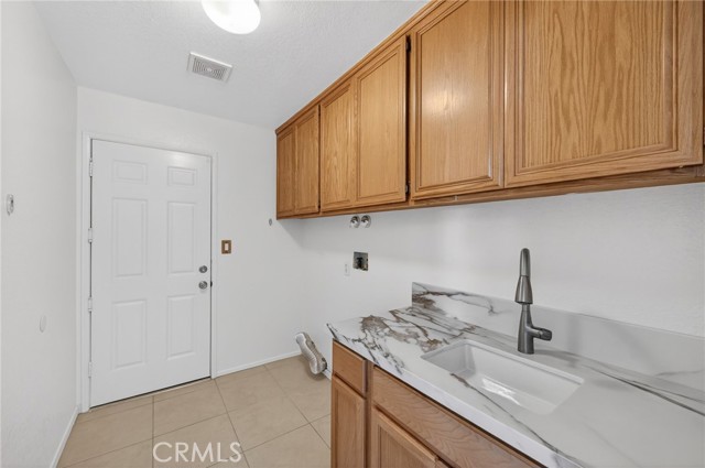 Detail Gallery Image 33 of 58 For 1937 Madera Cir, Corona,  CA 92879 - 4 Beds | 3 Baths