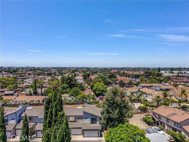 738 Amberwood Drive, Santa Ana CA: https://media.crmls.org/medias/17212ddb-f2f8-49bb-a2d3-91d912fffaa7.jpg