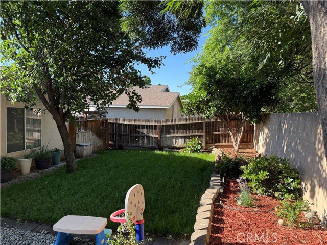 Detail Gallery Image 44 of 47 For 2200 Hanson Ave, Clovis,  CA 93611 - 3 Beds | 2 Baths