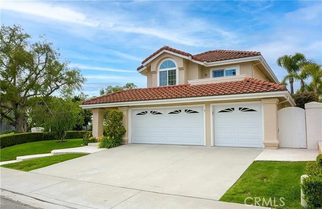 Detail Gallery Image 2 of 47 For 9 Redondo, Laguna Niguel,  CA 92677 - 4 Beds | 3 Baths