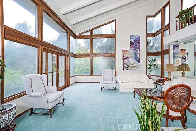 Detail Gallery Image 12 of 60 For 9752 Rangeview Dr, Santa Ana,  CA 92705 - 4 Beds | 3/1 Baths