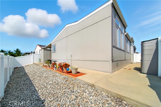 1245 W Cienega Avenue, San Dimas CA: https://media.crmls.org/medias/17221446-c984-4704-95a6-43e774838fa3.jpg