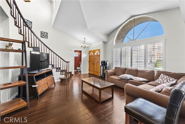 12162 Napoli Drive, Cerritos CA: https://media.crmls.org/medias/172217ab-0e39-4eaf-ba4d-d706a9daac76.jpg