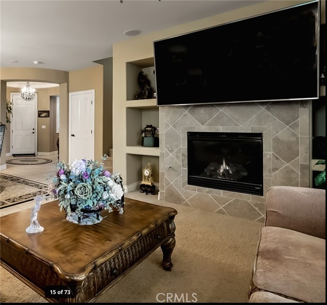 5206 Village Green Lane, Bakersfield CA: https://media.crmls.org/medias/17223482-262a-4ad9-96a1-de934eff1280.jpg