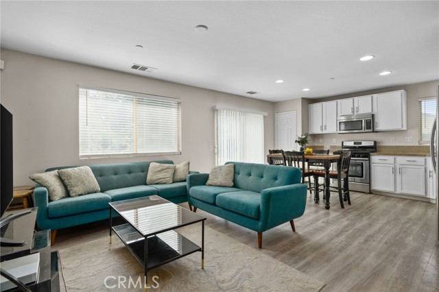 Detail Gallery Image 6 of 47 For 36903 Straightaway Dr, Beaumont,  CA 92223 - 3 Beds | 2 Baths