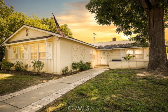Detail Gallery Image 1 of 35 For 23016 Saticoy St, West Hills,  CA 91304 - 3 Beds | 2 Baths