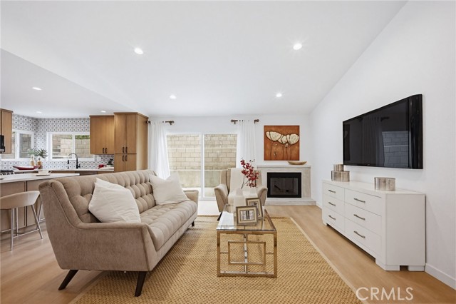 Detail Gallery Image 6 of 38 For 7355 Vineyard Ave, Rancho Cucamonga,  CA 91730 - 4 Beds | 2 Baths