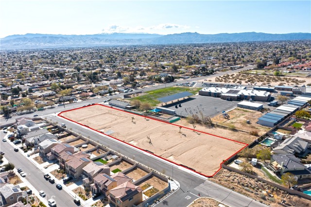 Detail Gallery Image 10 of 13 For 1 Valencia St, Hesperia,  CA 92345 - – Beds | – Baths