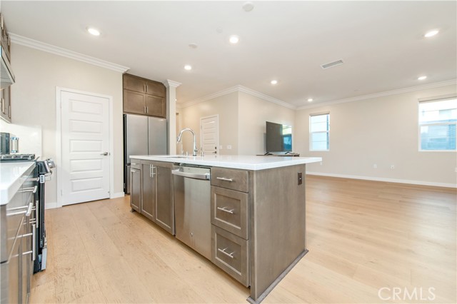 Detail Gallery Image 4 of 25 For 840 Bunkhouse, Rancho Mission Viejo,  CA 92694 - 3 Beds | 2/1 Baths