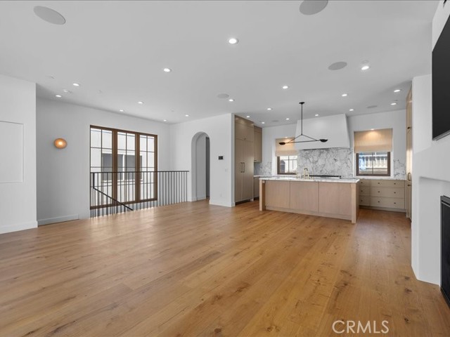 Detail Gallery Image 14 of 61 For 505 Bayview Dr, Manhattan Beach,  CA 90266 - 3 Beds | 3/1 Baths