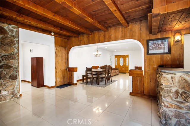 Detail Gallery Image 17 of 51 For 13828 Cowley Ave, Bellflower,  CA 90706 - 4 Beds | 2 Baths