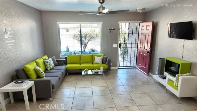 11807 Lupin Road, Adelanto CA: https://media.crmls.org/medias/1726a62b-6c4f-4a68-968e-3ef61e79ad83.jpg