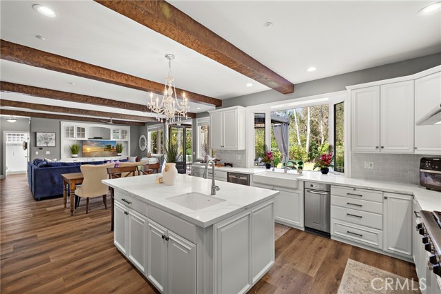 Detail Gallery Image 10 of 42 For 23461 via Codorniz, Coto de Caza,  CA 92679 - 5 Beds | 4 Baths