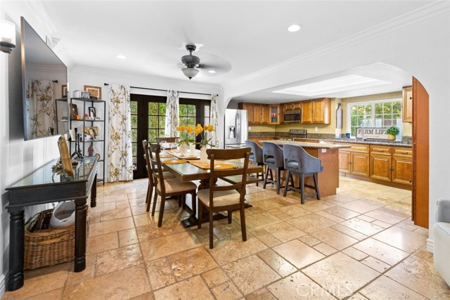 25010 Foxtail Court, Stevenson Ranch CA: https://media.crmls.org/medias/17273d0f-402f-4715-b2b9-18441b25969b.jpg