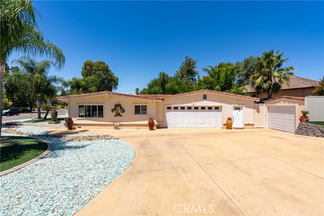 1002 Par Avenue, Paso Robles CA: https://media.crmls.org/medias/17278548-399e-4f4d-b570-d080c3ee2fe8.jpg