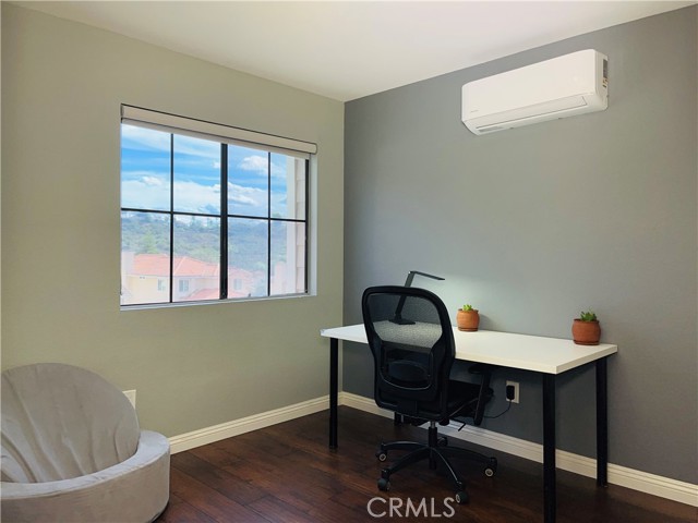 9288 Pipilo Street, San Diego CA: https://media.crmls.org/medias/1727a266-8cc9-477f-9796-fd075224718d.jpg