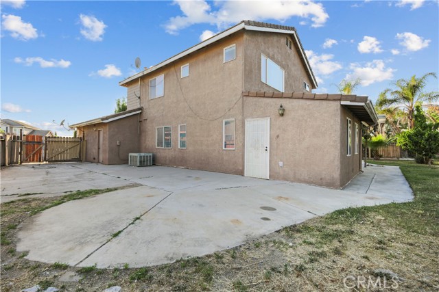 Detail Gallery Image 34 of 61 For 810 River Raft Ct, Modesto,  CA 95351 - 4 Beds | 3 Baths