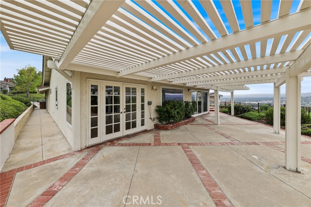 614 S Pathfinder Trail, Anaheim Hills CA: https://media.crmls.org/medias/1728fb2e-bf72-49d6-873f-bebda6b87a29.jpg