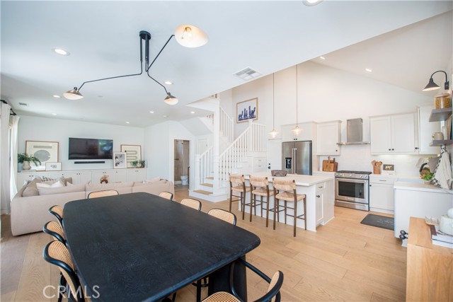 2065 Thurin Street, Costa Mesa CA: https://media.crmls.org/medias/1729efcf-9ac3-45c2-9fc8-0efcc80ee265.jpg