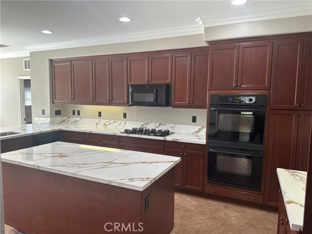 Double oven/gas cooktop/microwave