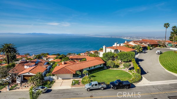 729 Via Del Monte, Palos Verdes Estates, California 90274, 4 Bedrooms Bedrooms, ,1 BathroomBathrooms,Residential,Sold,Via Del Monte,PV17045921