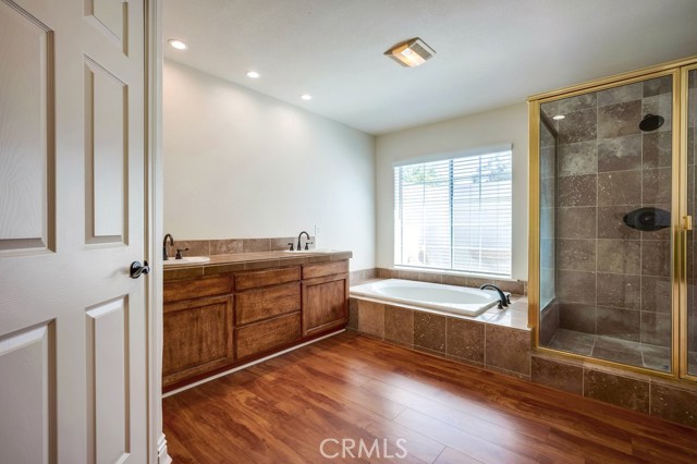 Detail Gallery Image 37 of 73 For 39555 Avenida Bonita, Murrieta,  CA 92562 - 5 Beds | 4 Baths