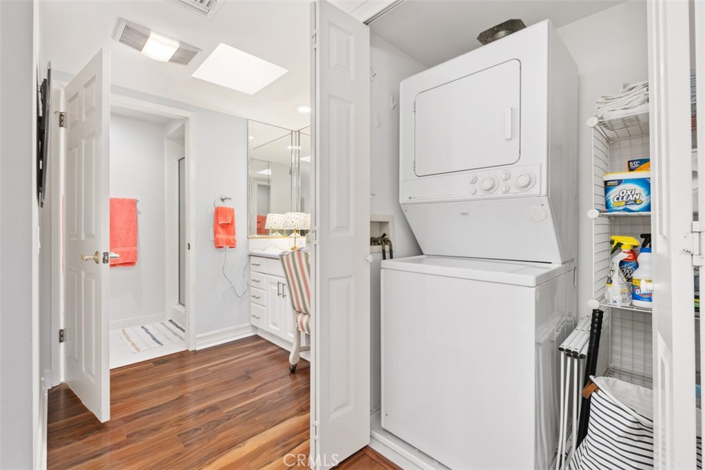 172c8012 97f8 4319 822d 8bf9a97aae7a