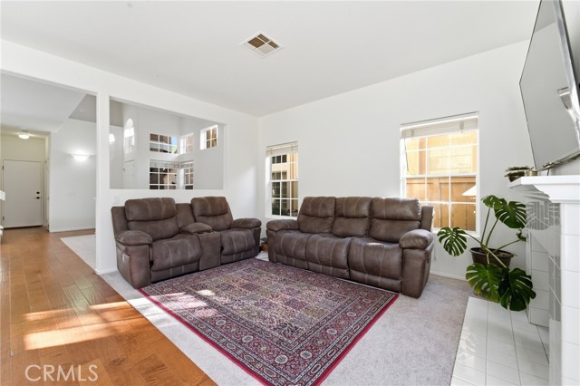 Detail Gallery Image 7 of 32 For 4933 Santo, Oak Park,  CA 91377 - 3 Beds | 2/1 Baths