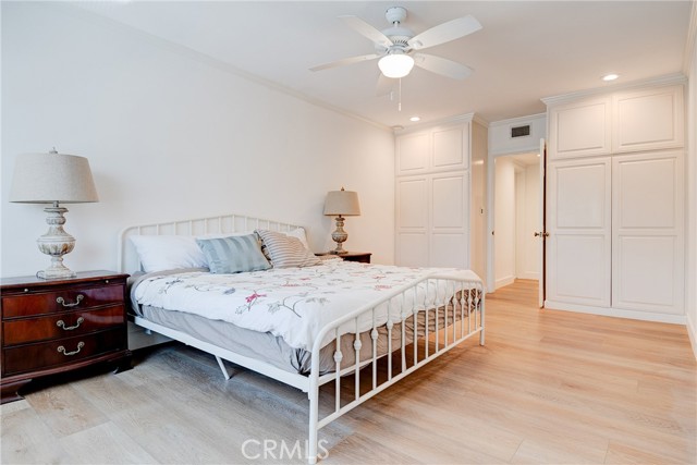 5309 River Avenue, Newport Beach CA: https://media.crmls.org/medias/172e0b96-da20-48a8-bd8b-c4a317f0b47e.jpg