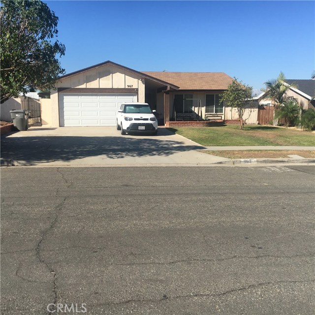 967 Cottonwood Court, Corona, CA 92879