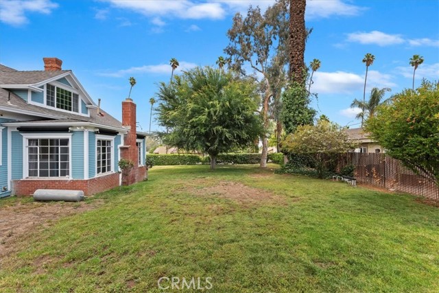 1350 E Chase Drive, Corona CA: https://media.crmls.org/medias/172ed2c4-dacf-4b98-b898-87c90331b653.jpg