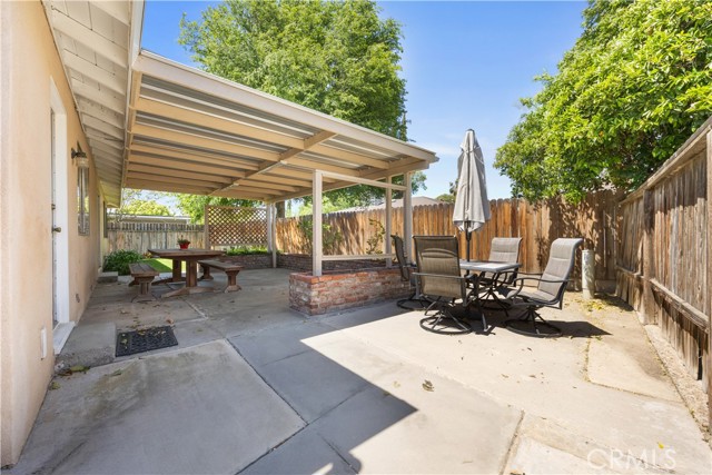 Detail Gallery Image 34 of 38 For 6212 Friant Dr, Bakersfield,  CA 93309 - 3 Beds | 2 Baths