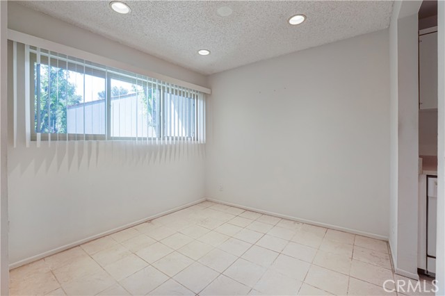 Detail Gallery Image 13 of 52 For 23675 Park Capri #24,  Calabasas,  CA 91302 - 2 Beds | 2 Baths