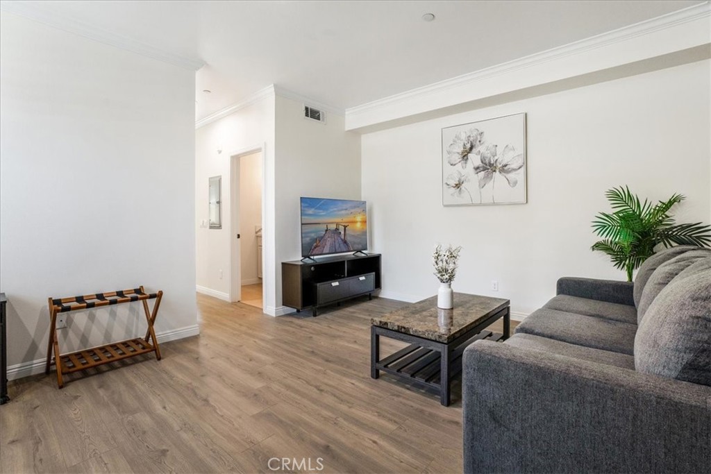 MLS #WS25195317 image #7