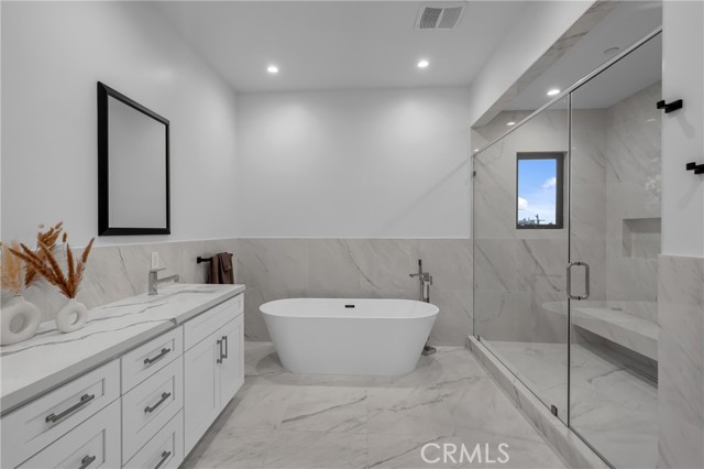5196 Orange Place, Los Angeles CA: https://media.crmls.org/medias/1732b2a3-622e-46e1-8f1b-e199f084d5b7.jpg