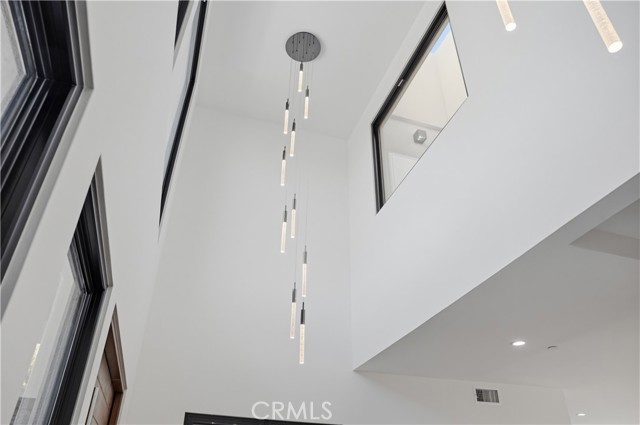 Detail Gallery Image 26 of 72 For 5108 Gordon Ln, San Diego,  CA 92109 - 4 Beds | 5/1 Baths