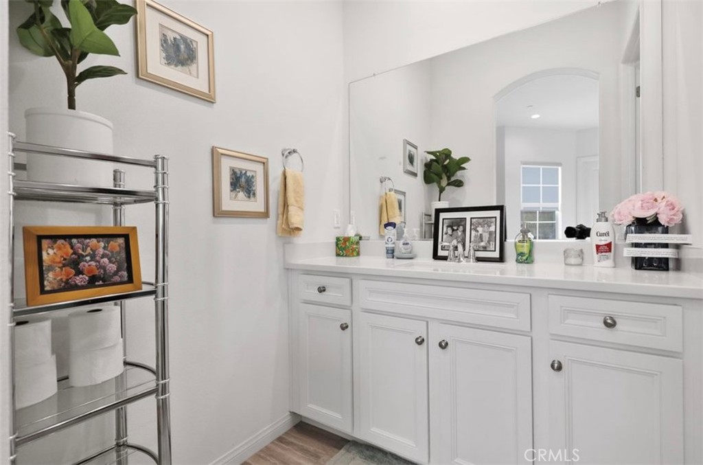 MLS #OC25201228 image #21