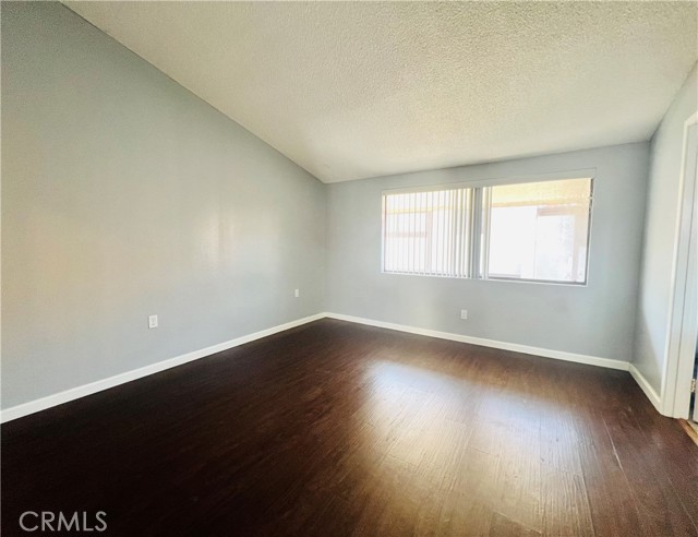 17057 S Vermont Avenue, Gardena CA: https://media.crmls.org/medias/17343293-c432-4401-9351-cfa189d6e453.jpg