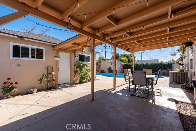 Detail Gallery Image 19 of 21 For 8154 Wynne Ave, Reseda,  CA 91335 - 3 Beds | 2 Baths